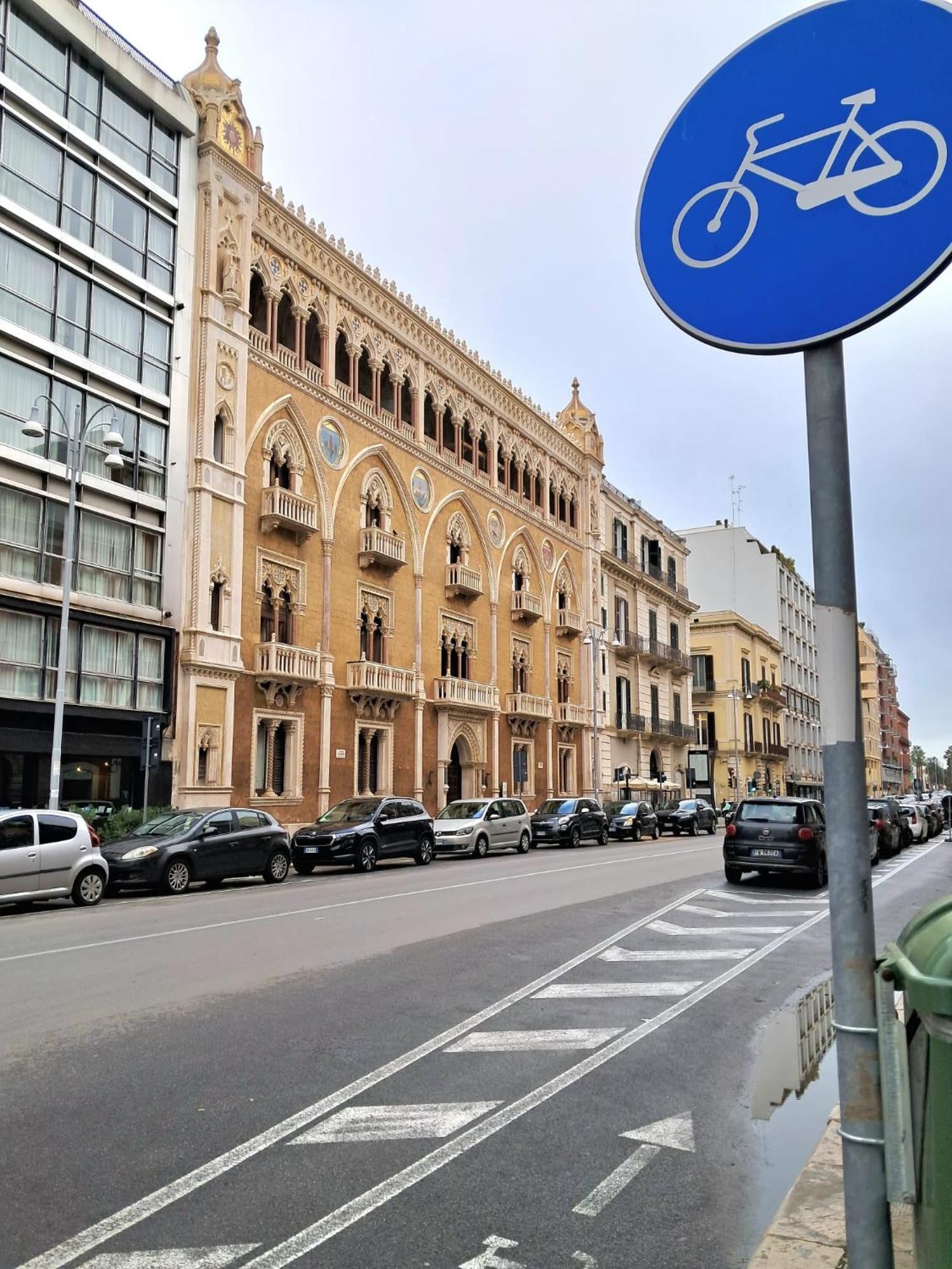 Poesis Suite Μπάρι Εξωτερικό φωτογραφία